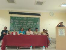केंद्रीय हिंदी निदेशालय द्वारा  कर्नाटक हिंदी सभा में आयोजित हो रहे  हिन्दीतर भाषी हिंदी नवलेखक शिविर के प्रतिभागी मैसूर विश्व विद्यालय के हिंदी विभाग में ।